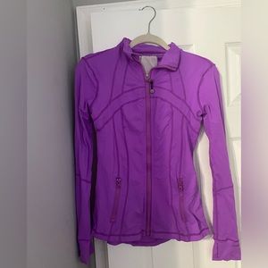 Lululemon jacket as 6